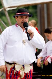 _02_Folklórne súbory uchovávajú vianočné zvyky