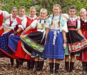 Detský folklórny súbor Ďumbier